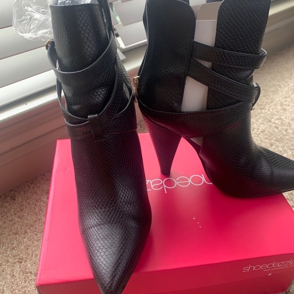 Shoe dazzle boots - Picture 4 of 6